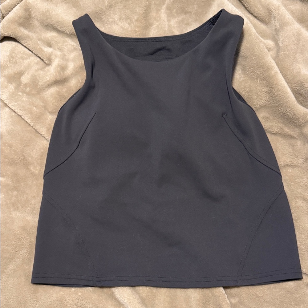 lululemon invigorate tank size 10 gray